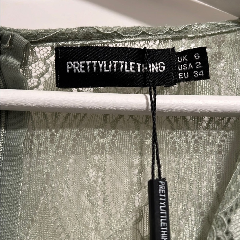 PrettyLittleThing Dress - Picture 4 of 4